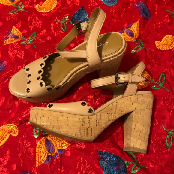COACH PLATFORM SANDALS - Picture 2 of 8